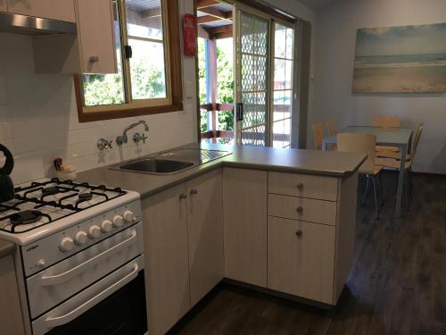 Mutfak, Cumberland River Holiday Park in Lorne