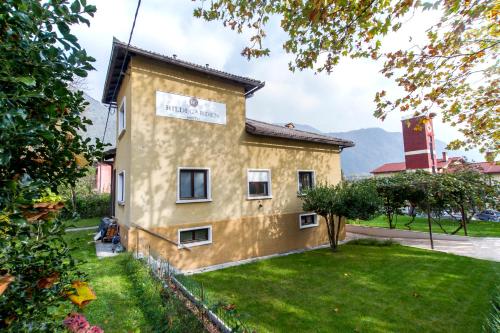 Hostel Hildegarden - Accommodation - Tolmin