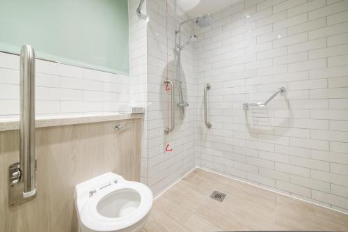 Innkeeper's Lodge Basingstoke - image 11