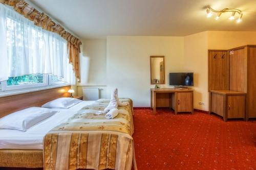 Hotel Pod Gołębiem - image 14