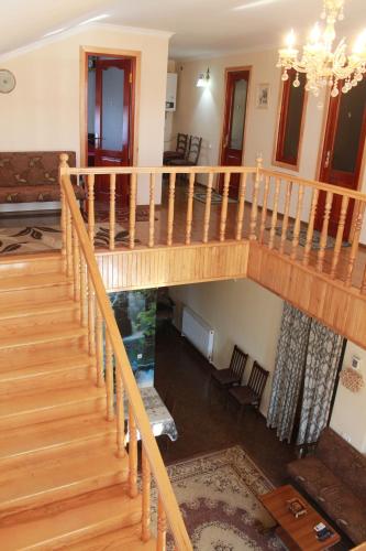 Παροχές, Nona Guest House in Κβάρλις