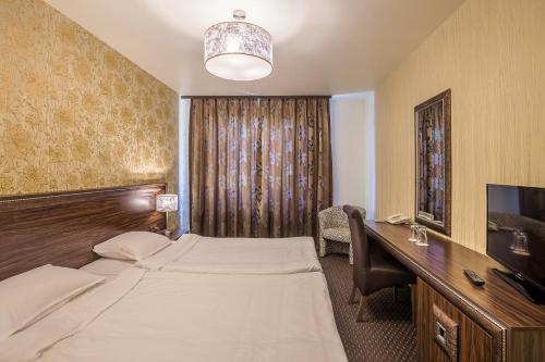 Hotel Elegance - image 13