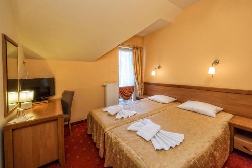 Hotel Pod Gołębiem - image 11