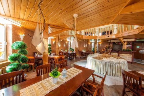 Hotel Pod Gołębiem - image 2