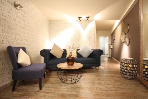 Nägler´s Fine Lounge Hotel – Östrich-Winkel, MO