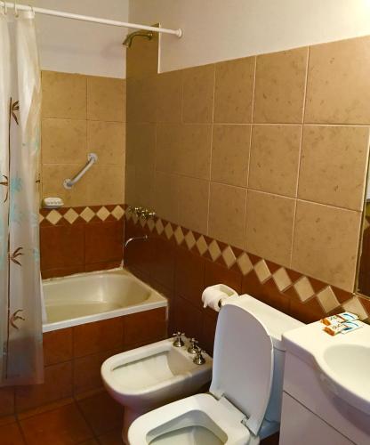 Double or Twin Room image 6