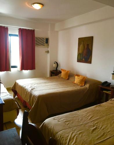 Quadruple Room image 2