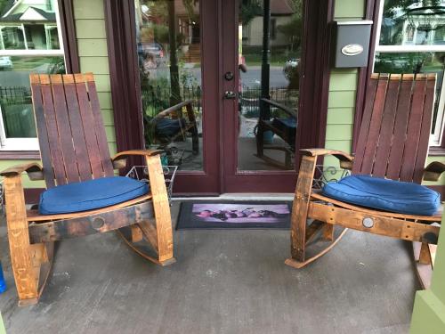 Downtown B&B with Jacuzzi - main image