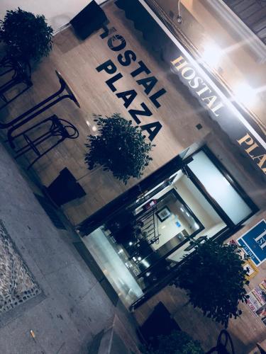 Hostal Plaza