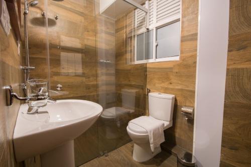 Foto - Ceyloni City Hotel