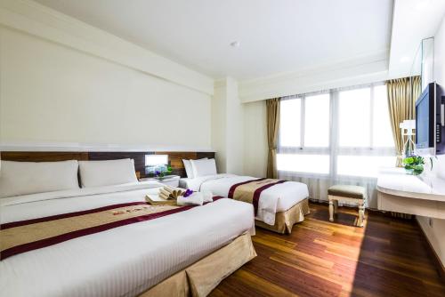 room detail thumbnail 0