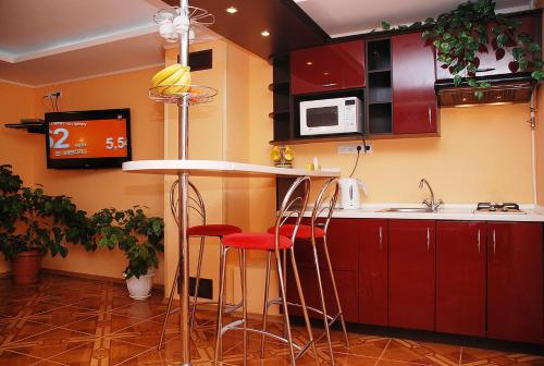 House in Bohatyrska street, Kiev (foto 8)