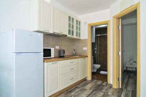 Apartments Edera - image 2