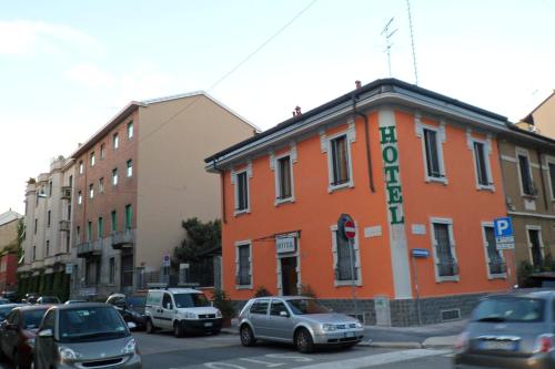 Hotel La Caravella, Mediolan