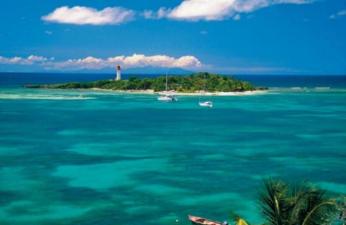 Appt 54m2 Sécurisé Gosier 150m Plageparkingwifi In Guadeloupe