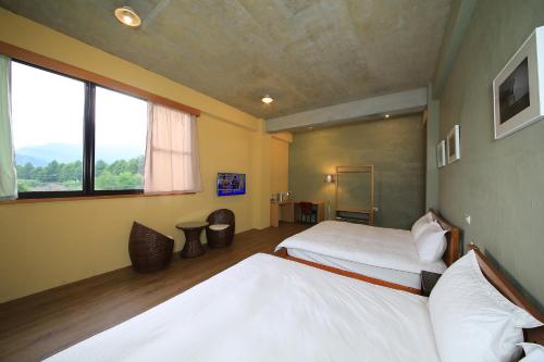 Country Living Home Stay near Mukumugi Valley