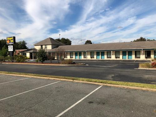 Airport Inn Motel Richmond – Richmond, VA