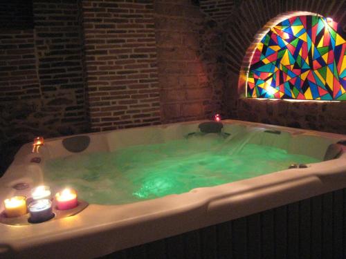 Hotel Relais Saint Jean Troyes - 온수 욕조