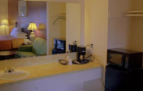 Somerville Inn and Suites