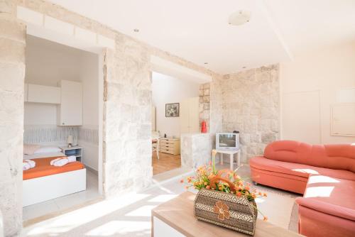 Friendly Apartments in Popovići