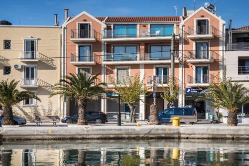 Vedere exterior, Argostoli Marina Suites in Kefalonia