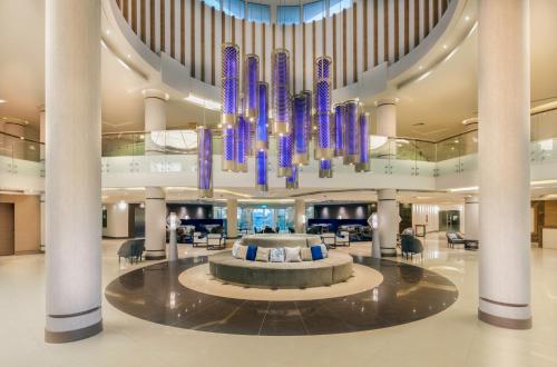 ล็อบบี้, เรดิสัน บลู รีสอร์ท, อัล คอบาร์ ฮาล์ฟมูน เบย์ (Radisson Blu Resort, Al Khobar Half Moon Bay) in ดาห์ราน