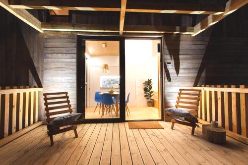 Bukubaki Eco Surf Resort - image 3
