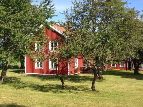 Historisches großes Holzhaus von 1860, Familienferienhof Sörgården 1, Åsenhöga, Granstorp