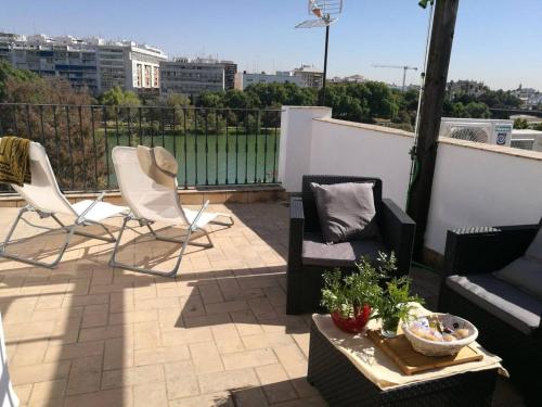 

Magnifico Ático en Pleno Barrio de Triana