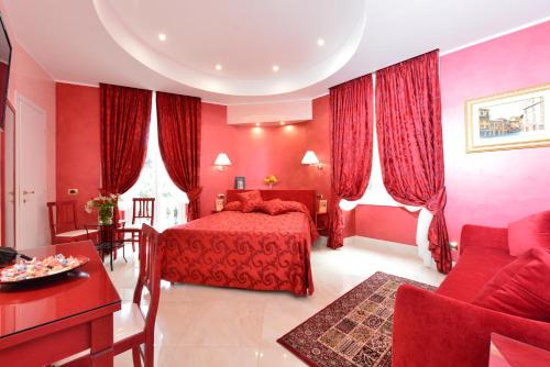 Double or twin room, deluxe, balcony
