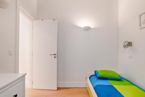 BmyGuest - Alfama Terrace Apartment - image 10