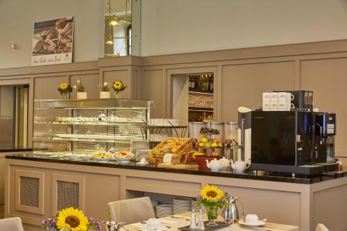 Food and beverages, H4 Hotel Residenzschloss Bayreuth in Bayreuth