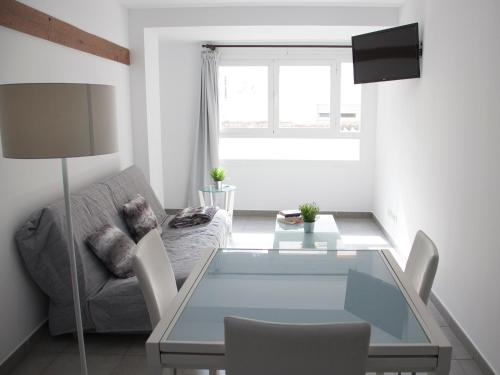 2 bedrooms, 3 beds