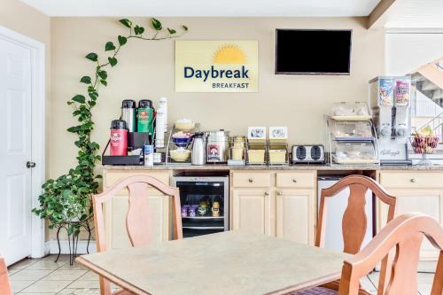 Americas Best Value Inn Aiken - 식음료(F&B)