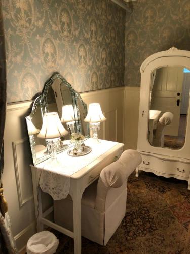 Penley House Bed & Breakfast - image 8