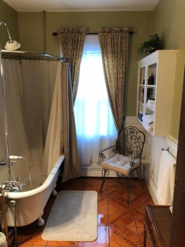 Penley House Bed & Breakfast – Auburn, ME