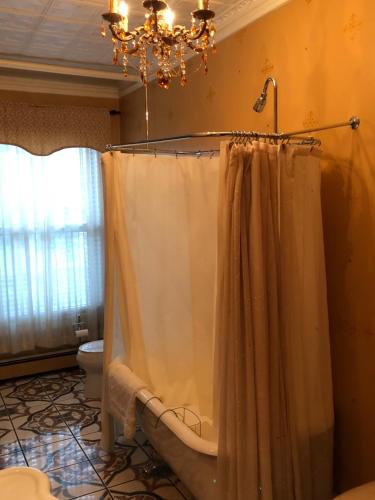 Penley House Bed & Breakfast – Auburn, ME
