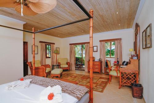117724999 Bequia Beach Hotel - Luxury Boutique Resort