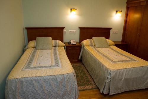 Hotel Los 14 – Pravia, FL