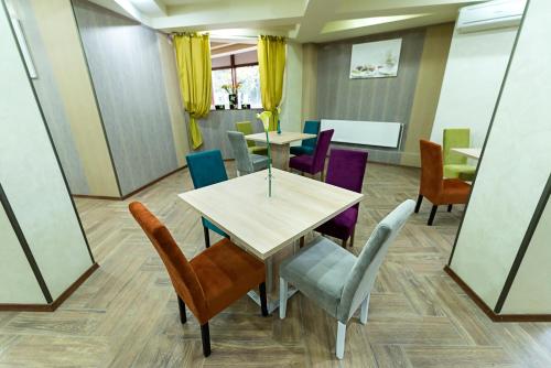 Prestige Boutique Hotel Craiova - image 4