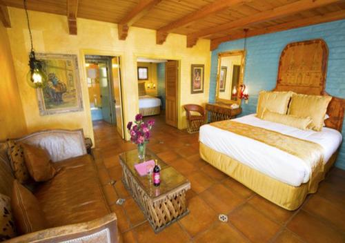 117734419 Madonna Inn