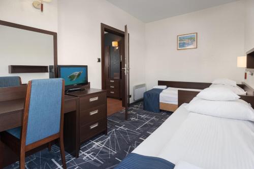 Hotel Restauracja Faleza - image 9