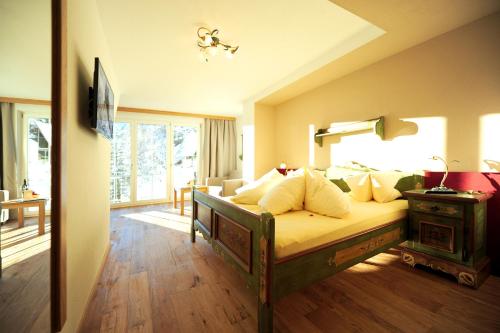 Basic Double Room