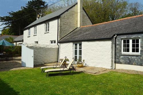 Mews Cottage, Mullion, Cornwall