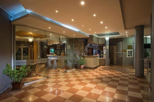 Flagman Hotel - image 2