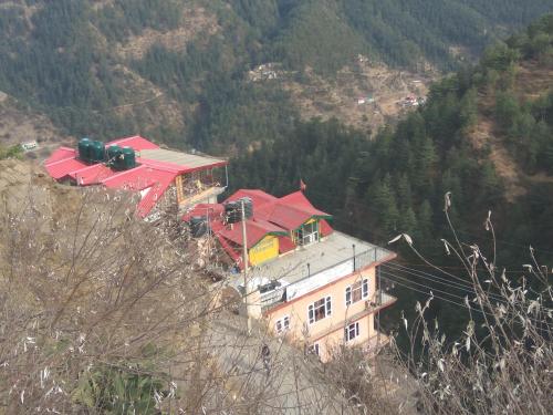Decent stay near Sanjauli Shimla