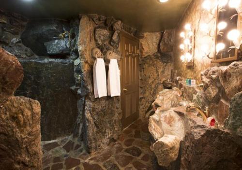 117826483 Madonna Inn