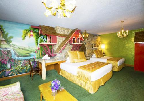 117831149 Madonna Inn