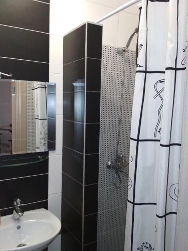 Apartment on Tytova 8 - main image
