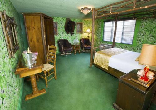117832270 Madonna Inn